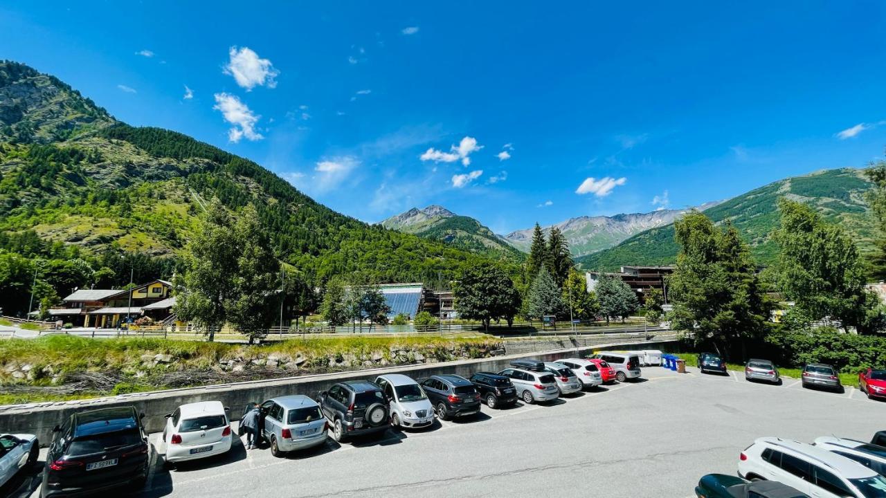 Appartamento Smith Roero - Affitti Brevi Italia Bardonecchia Bagian luar foto